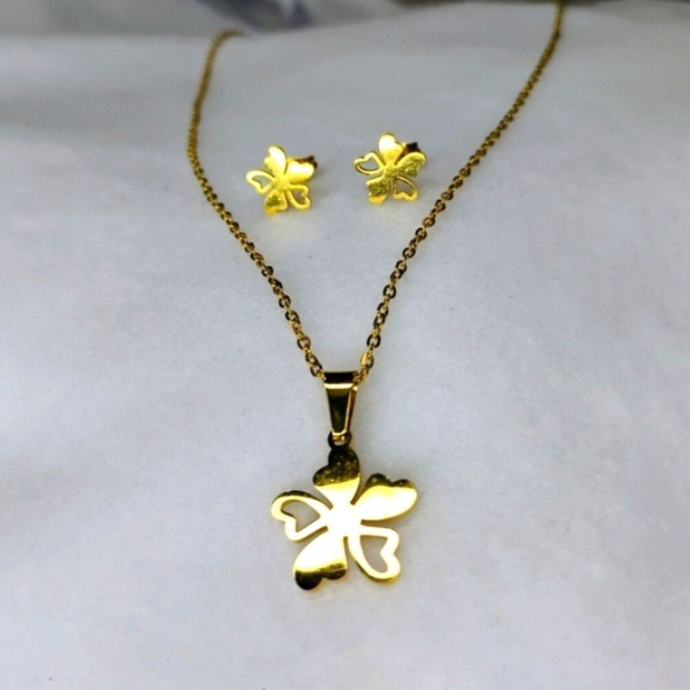 Elegant Gold Butterfly Necklace and Earring Set